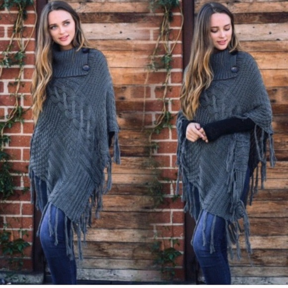 Last 1 New Comfy Knit Fringe Sweater Poncho - Picture 1 of 6
